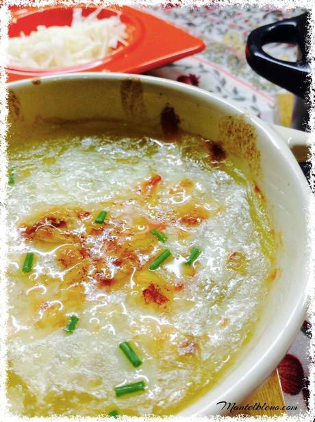 Sopa de cebolla con queso gratinado 3