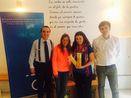 Campaña Ayudar HelpUp