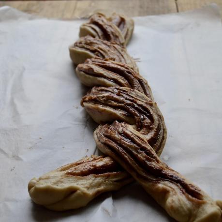 BRIOCHE DE CHOCOLATE Y ALMENDRAS