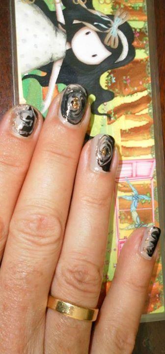 manicura espiral, spiral nails, nails, spiral manicure