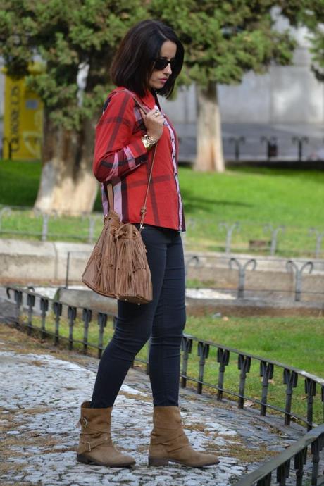 Look: Cuadros + camel