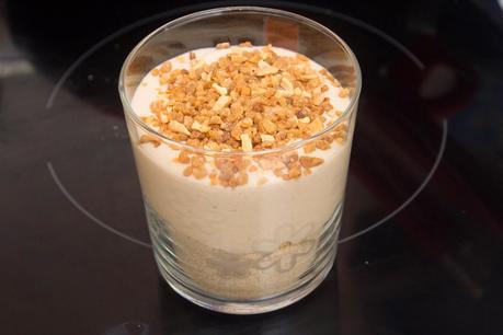 Postre de papaya, galleta y mascarpone y premio Dardos