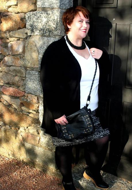 Falda con estampado etnico + bandolera