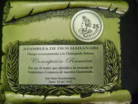 La señora de la moneda de 25 centavos