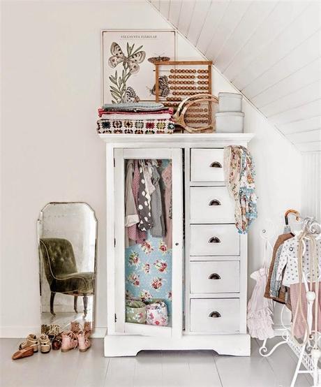 UNA MANSIÓN CON ESTILO Y UNA HABITANTE MINI...