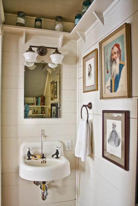 Sanitarios Estilo Rustico  /   Rustic Style Bathrooms