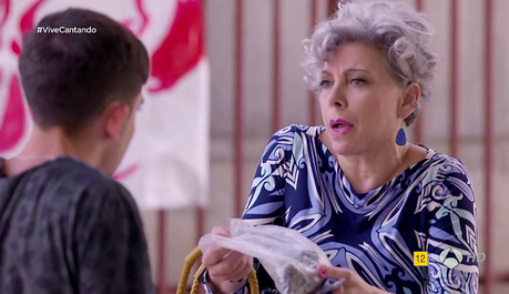 Vive cantando 2x06 - Cuando nadie me ve