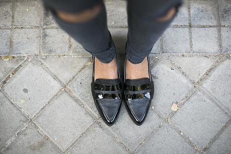 LEOPARD BLACK & WHITE OUTFITS, river island, suiteblanco, leopard, fw14, topshop, ripped jeans, pointed shoes, flats, loafers, raybanm lacambra, mini chic, dime que me quieres, cristina blanco, guia de estilo, guiadeestilo blog, blogger from spain, spanish fashon blogger