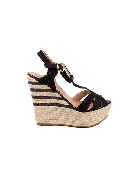 pUNTO y cASTAÑER pUNTO y cASTAÑER