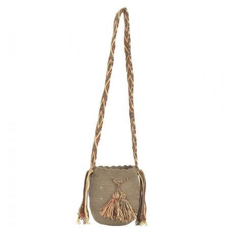 pUNTO y cASTAÑER pUNTO y cASTAÑER