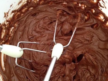 tartas faciles de chocolate tartas con crema de chocolate y crujiente postres rápidos postres fáciles postres delikatissen postres con crema de chocolate postres con chocolatinas bizcochos jugosos bizcocho facil cacao 