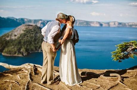 Una boda íntima en un lago de Oregón