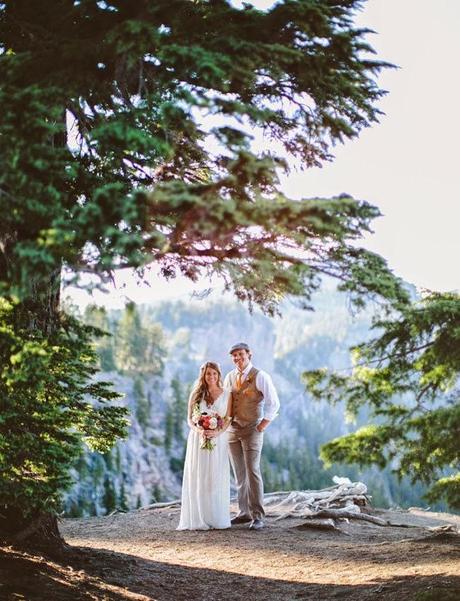 Una boda íntima en un lago de Oregón