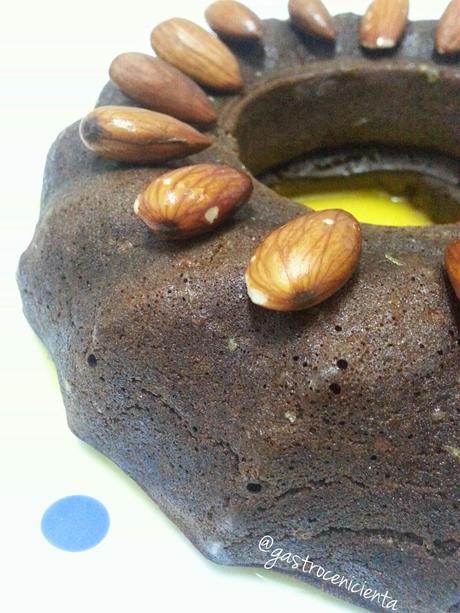 BundtCake Vegano de Algarroba a la Naranja