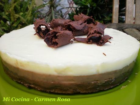 TARTA DE TRES CHOCOLATES
