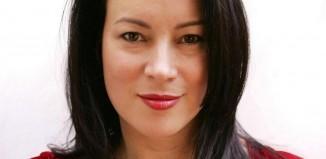 Jennifer Tilly, la fórmula para estar bella y brillante a los 56 años