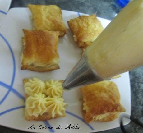 MIGUELITOS, RELLENOS  DE CREMA DE ALMENDRAS