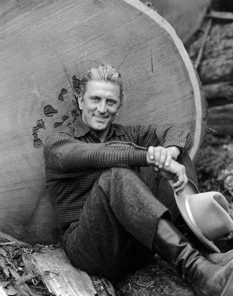 LOS GIGANTES DEL BOSQUE (1952)