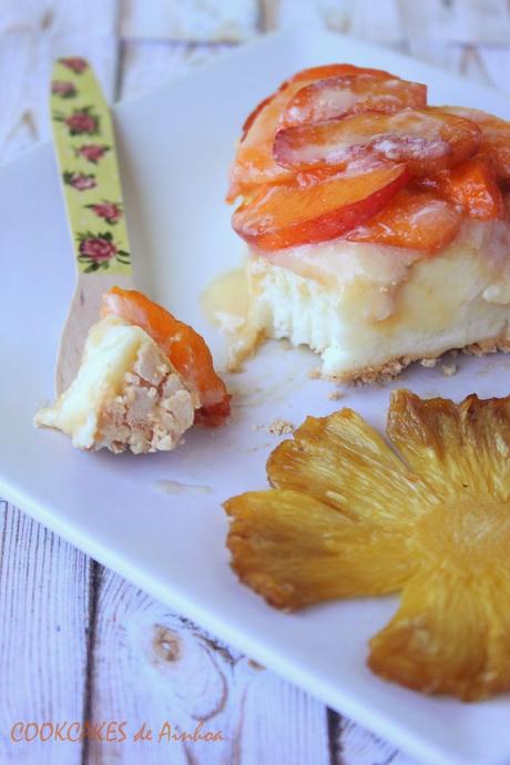 PAVLOVA DE LIMÓN, ALBARICOQUE Y PIÑA