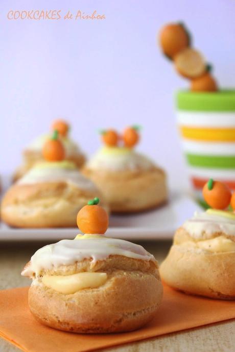 PROFITEROLES CON CREMA Y CHOCOLATE AL AGUA DE AZAHAR