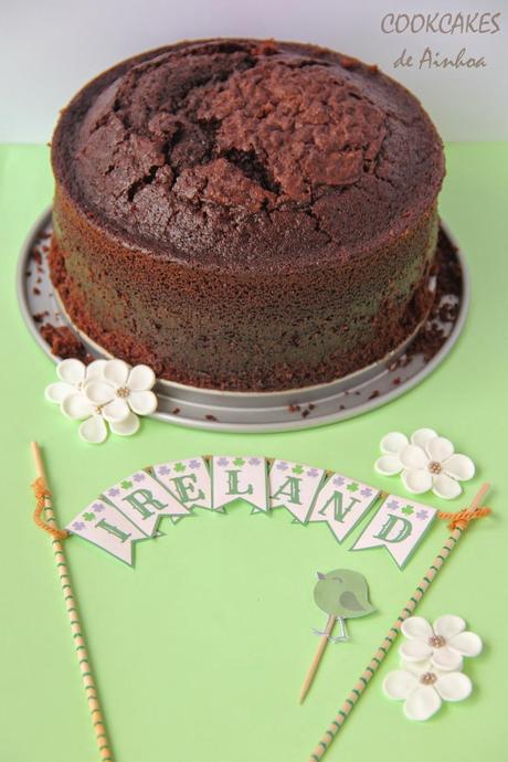 GUINNESS & BAILEYS NAKED CAKE