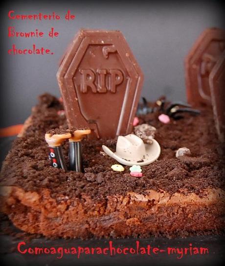 CEMENTERIO PLAYMOBIL DE BROWNIE DE CHOCOLATE.