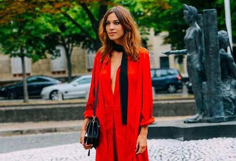 looks en color rojo