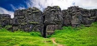 Elfos en la Islandia del XXI