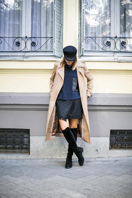 stuart weitzman 50/50 boots, tall boots, 60´s style, marine cap, black and navy, falda pareo zara, trench largo camel zara, trench, otoño, cristina blanco, guia de estilo, styleguide, spanish fashion blogger