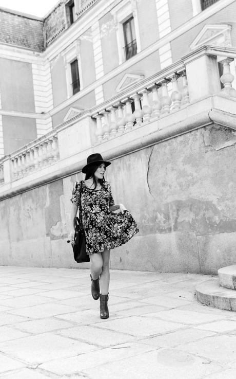 street style barbara crespo hakei the corner shop bag boots autumn dress fashion blogger outfit blog de moda