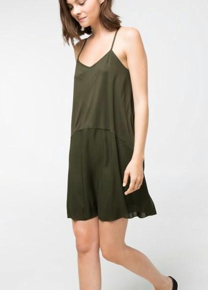 Con estilo militar Con estilo militar