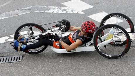 Mila López e Roge Narciso vencen no medio maratón de Pontevedra