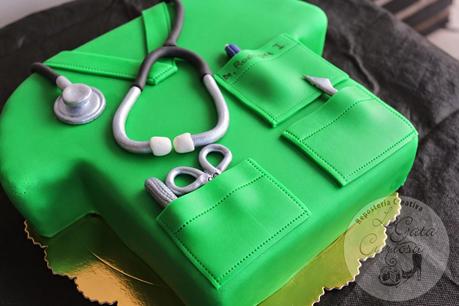 TARTA FONDANT CAMISETA MEDICO PARA ALBERTO