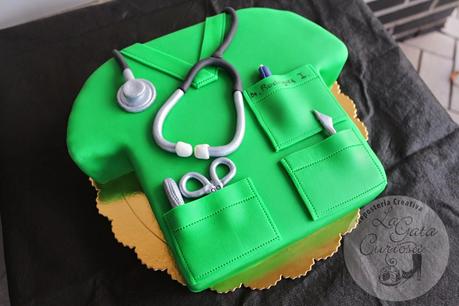 TARTA FONDANT CAMISETA MEDICO PARA ALBERTO