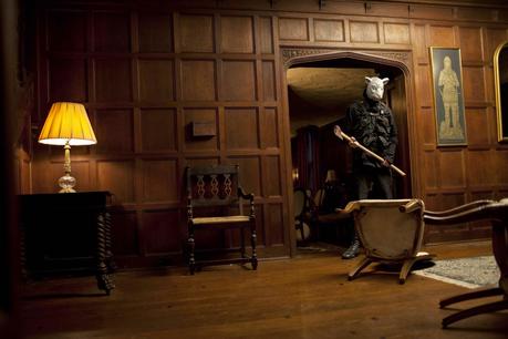 CRÍTICA YOU'RE NEXT (2011) . POR LUIS CARABAJAL