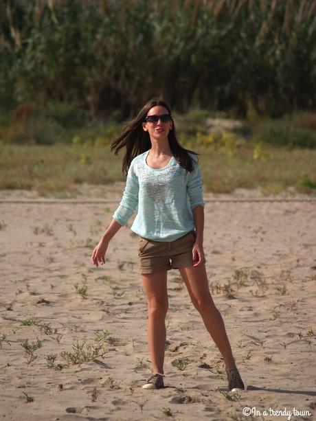 Outfit: Beach day Outfit Trini In a Trendy Town Beach