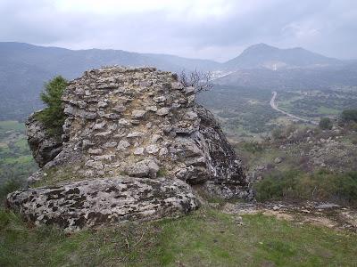 ¿Santuario rupestre de la Cabeza del Oso en el Real de San Vicente ?
