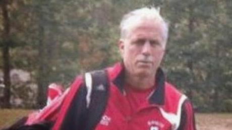 Un entrenador de fútbol femenino y su grave equivocación.