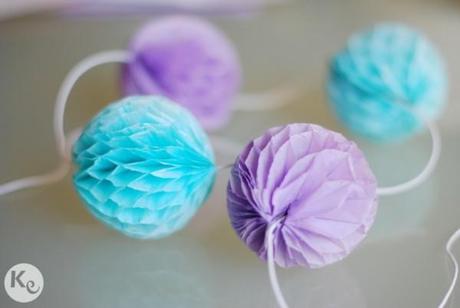 DIY. Honeycomb paper balls garland