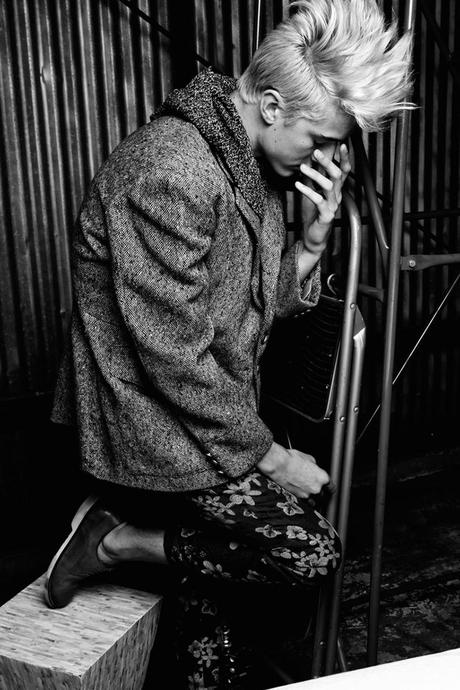 lucky_blue_fucking_young_editorial_menswear_Lucky_Blue_Smith_photographed_JM_Dayao_styled_Malcolm_Bacani_Hugo_Boss_Theory_Marni_Topman_glamour_narcotico_fashion_blogger (7)