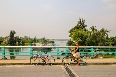 En bici a la playa de Hoi An