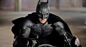 Christian Bale haciendo de Batman 300x164 ANALISIS: El universo BATMAN