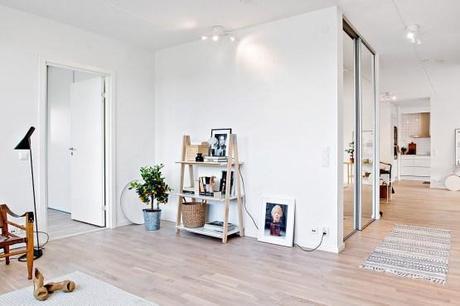 Terrazas en los pisos nórdicos pisos y áticos en países nórdicos grandes terrazas decoración encimera de mármol de Carrara diseño de exteriores blog estilo nordico escandinavo blog decoracion interiores balcones y terrazas diseño armarios con puertas correderas 