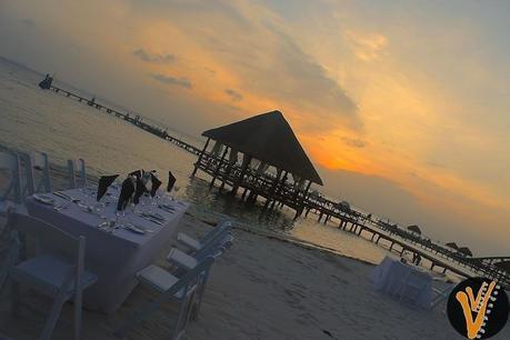 Isla Mujeres Palace: Tu Lugar Reservado en el Paraíso Nuestra mesa para la cena