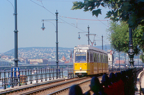El tranvía 2 de Budapest