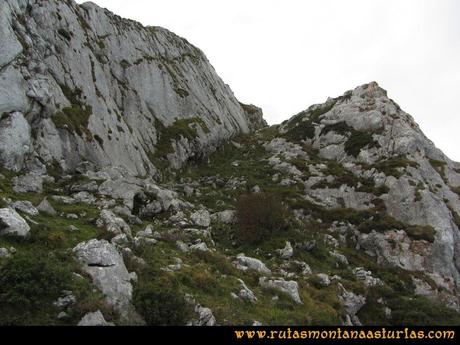 Ruta por el Aramo: Tramo final a la cima del Moncuevo