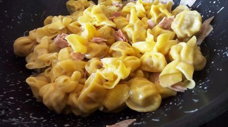 Saccottini con nata y jamón cocido – Saccottini panna e prosciutto cotto saccotini nata u jamón