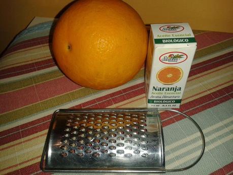 naranja para rallar y aceite esencial