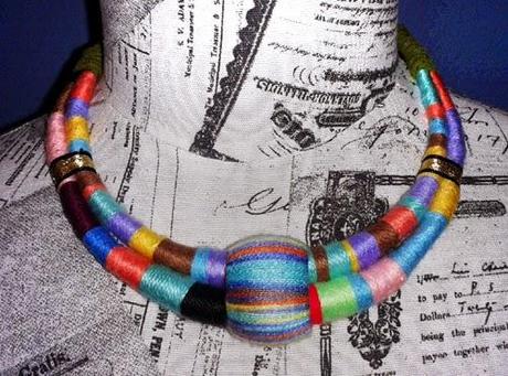 Gargantilla doble multicolor