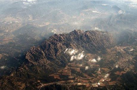 Montserrat desde el aire